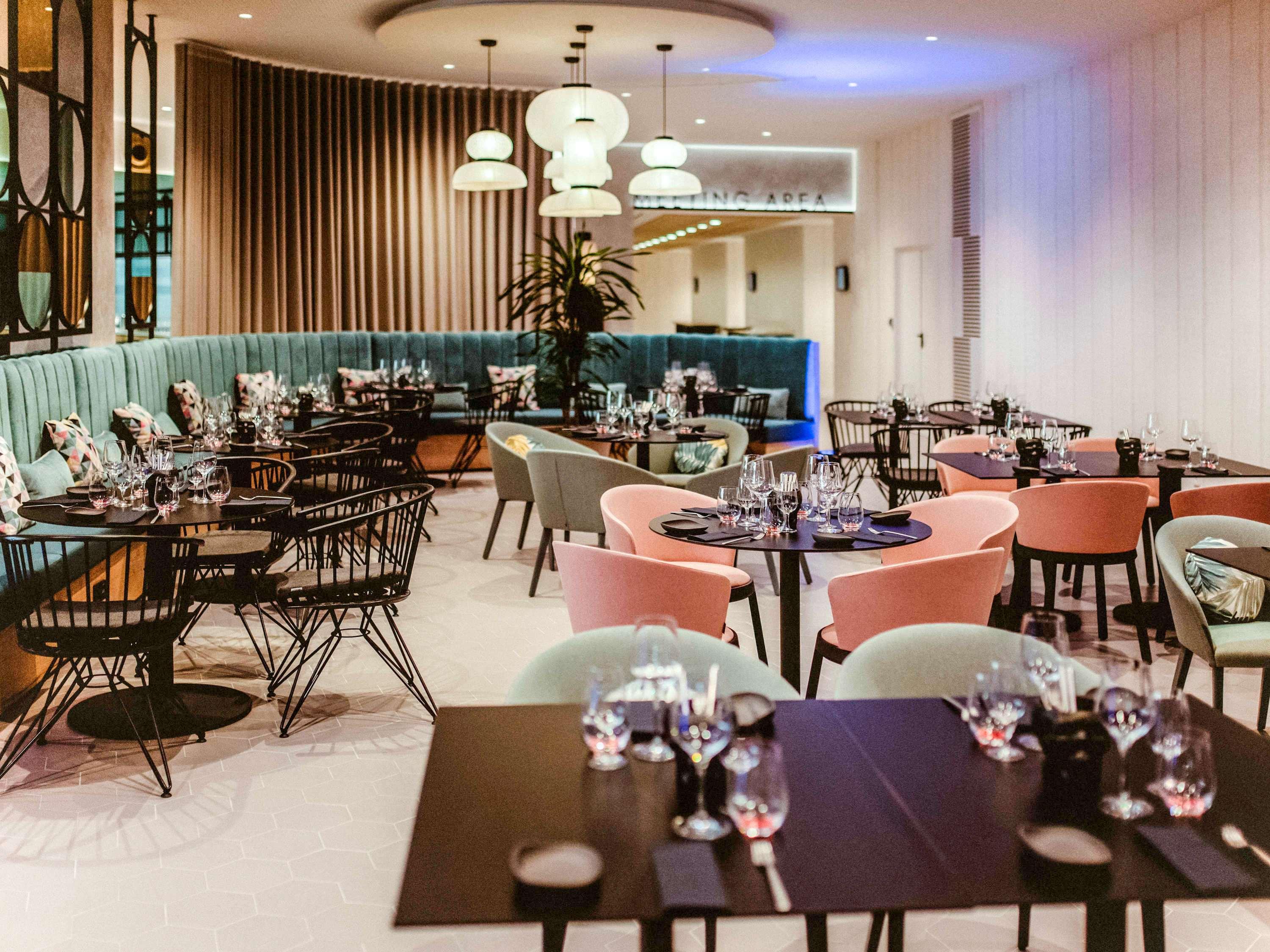 Novotel Campo De Las Naciones Madrid Bagian luar foto